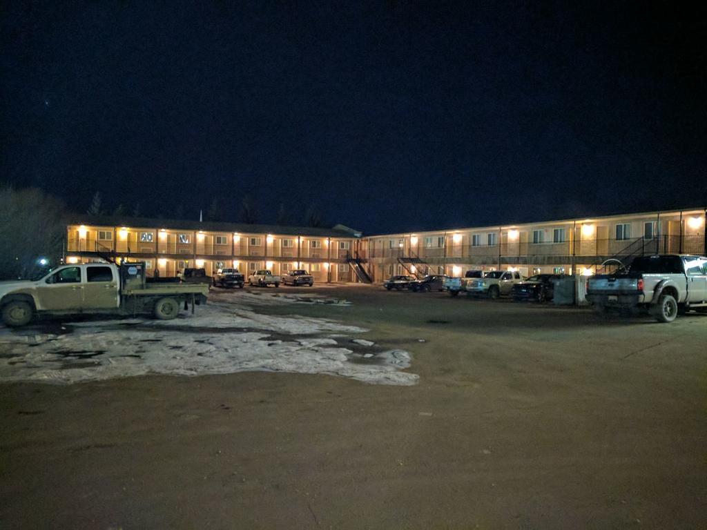 Aspen Motor Inn Drayton Valley Dış mekan fotoğraf